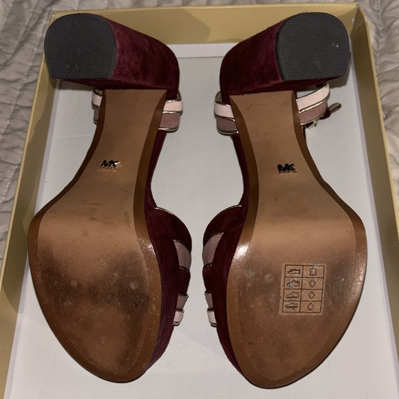 Michael Kors Harper Platform heels - Picture 3 of 4